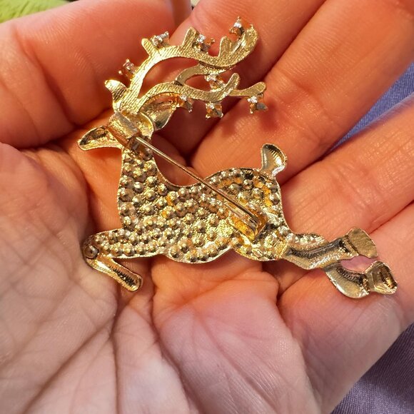 Large Rhinestone Reindeer Brooch Gold Tone Holiday Pin, Multicolor Costume Pin - Picture 3 of 3